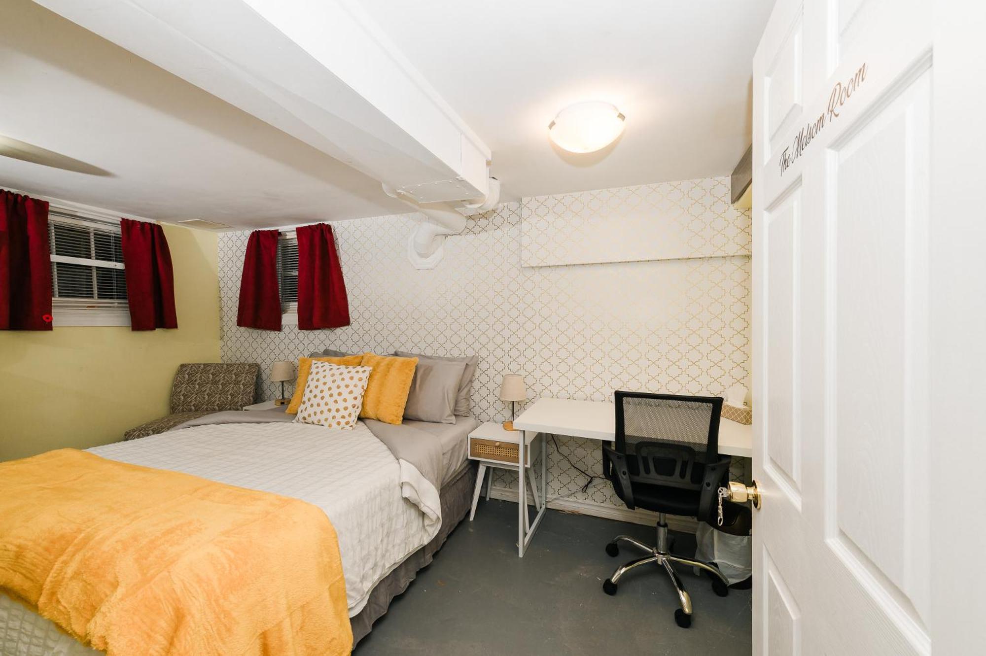 Quaint & Cozy Accommodation Edmonton Ngoại thất bức ảnh